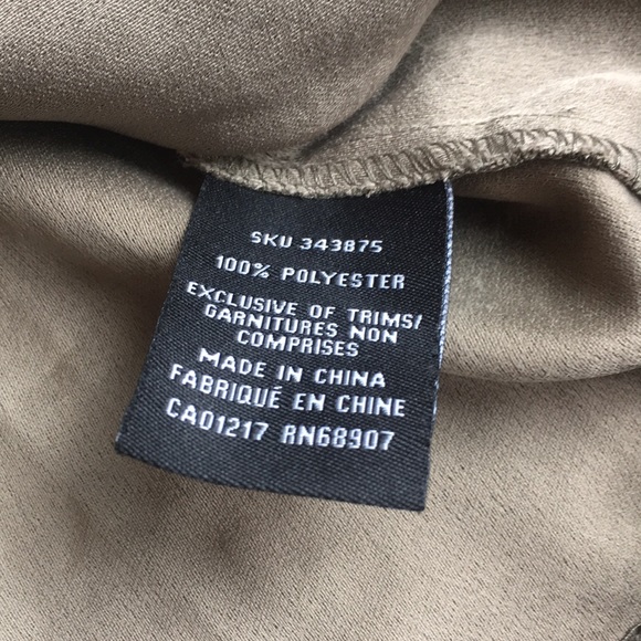 Off the shoulder crepe top - Picture 2 of 5